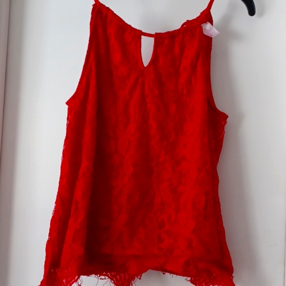 Lace Tank-Top - Picture 2 of 3